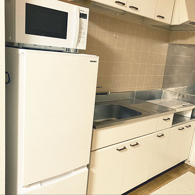 rukeの-【無料長期保証】シャープ SJ-D18G-W 2ドア ボトムフリーザー冷蔵庫 (179L・つけかえどっちもドア) ホワイト系の家具・インテリア写真
