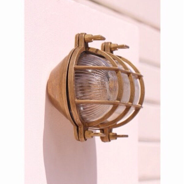fujioの-マリンランプ おしゃれ 外灯 LED電球付 「アートワークスタジオ（ARTWORKSTUDIO） ビーチハウス オーバルウォールランプ L（Beach house-oval wall lamp（L））コードなし/屋内・屋外兼用」の家具・インテリア写真
