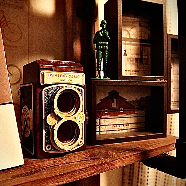 ikeの-【KALDI】 カルディ レトロなレフレックスカメラ缶チョコレート 【バレンタイン】ショップバック付き (ブラウン)の家具・インテリア写真