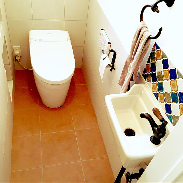 kolokoppaの-Essence壁付型手洗い器Sレクタングル/横水栓用の家具・インテリア写真