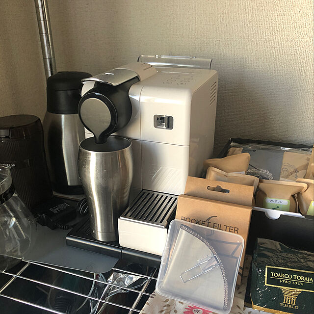 imhackの-ネスレネスプレッソ F521SI カプセル式コーヒーメーカー 「ラティシマ・タッチ プラス」 シルバー 1杯の家具・インテリア写真
