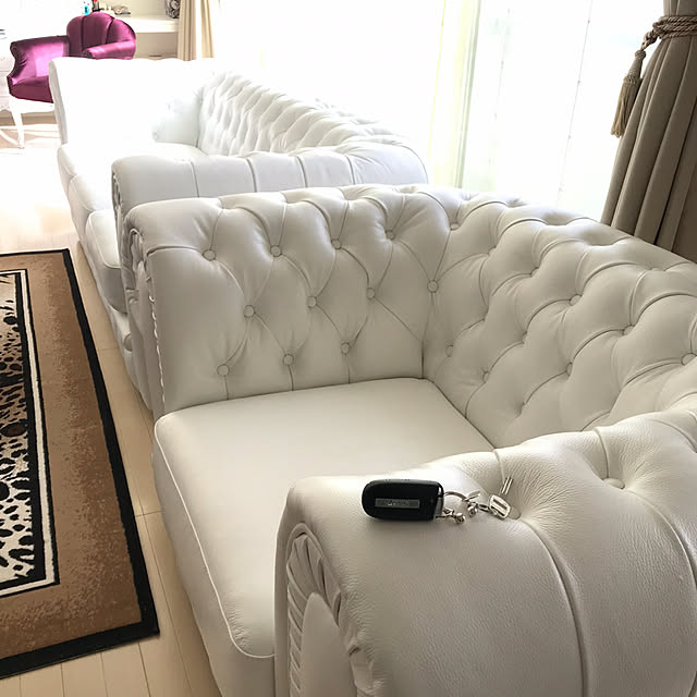 写真付きレビュー 送料無料 1人掛け 高級ソファ ソファ 高級 大きいソファ ブラック ホワイト レッド ホテル レザー 本革 本革ソファ おしゃれ 大型ソファ モダン 高級レザー テーブル付き ロータイプ 高級ベッド かっこいいソファ 総革 新生活 新築の通販商品 口コミ