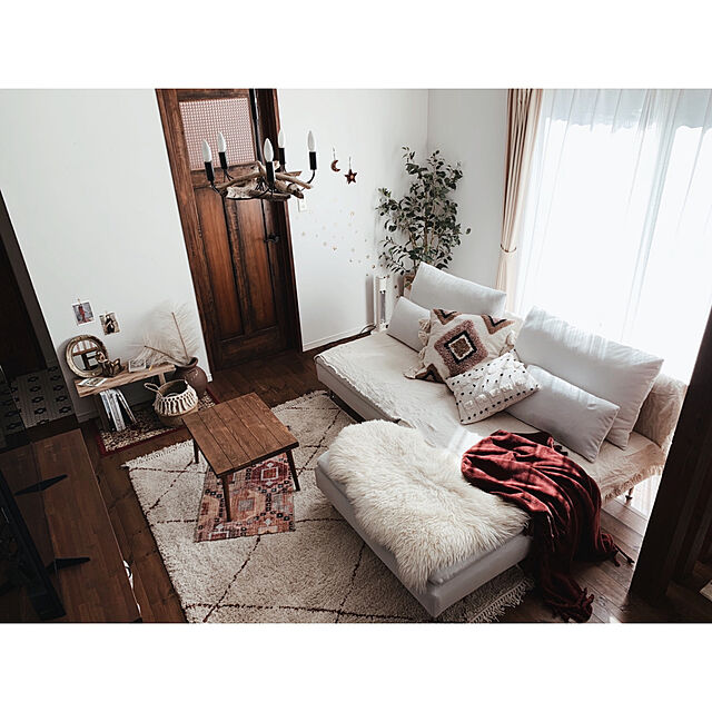 Reiyaの-135×190cm Yoann/ヨアン ウィルトン織ラグ ライン 【通販】の家具・インテリア写真