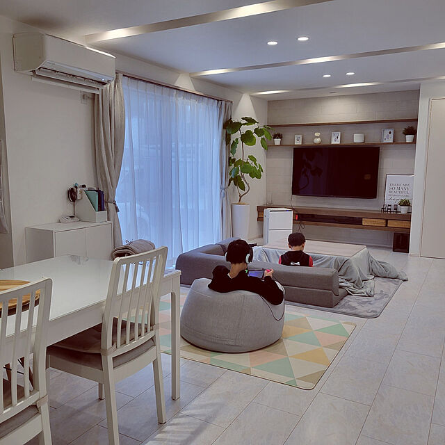 maruのイケア-EKET エーケト キャビネットコンビネーション 脚付きの家具・インテリア写真