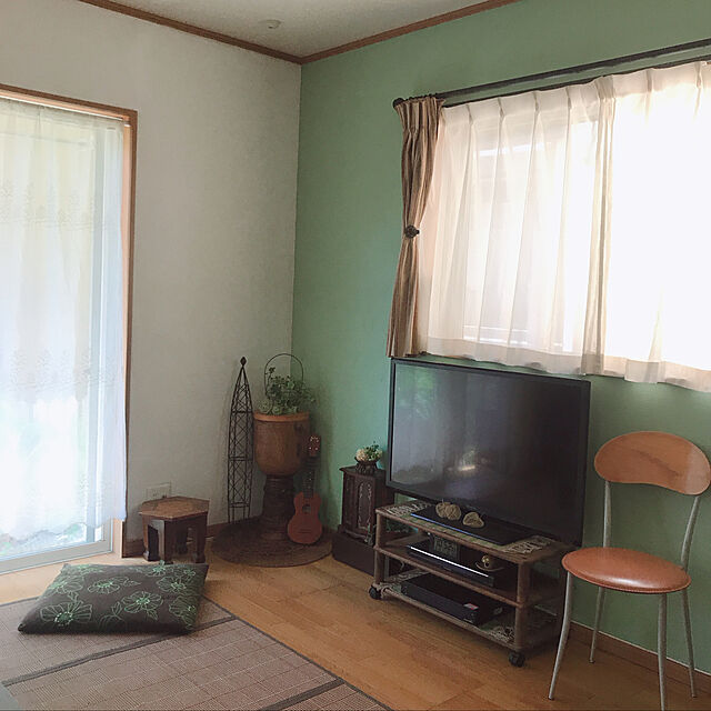 miya.ayaのアトムサポート-アトムハウスペイント 水性竹炭塗料 1.6L 炭調ハーブグリーン 1の家具・インテリア写真