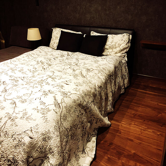 chouchouの無印良品-無印良品　壁に付けられる家具・棚・幅４４ｃｍ・オーク材　幅４４×奥行１２×高さ１０ｃｍの家具・インテリア写真