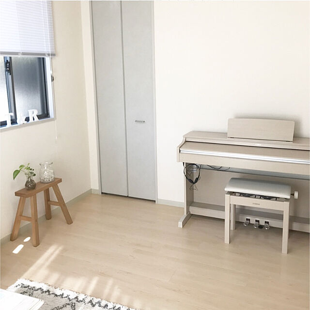 RIKOの-ヤマハ 電子ピアノ　YDP-163 WA ホワイトアッシュ調仕上げ（白） | YAMAHA ARIUS（アリウス） YDPシリーズ YDP163wa | 関東限定送料無料の家具・インテリア写真