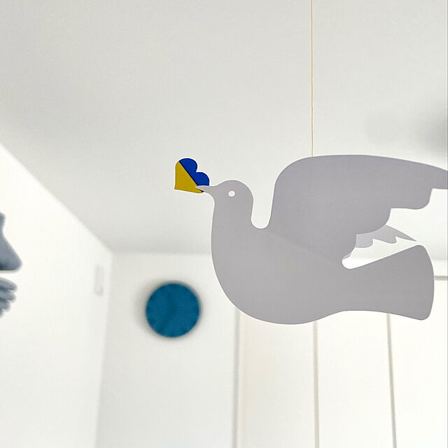 aicocoの-【ウクライナ支援・売上寄付】Flensted Mobiles フレンステッド・モビール ( peace dove for Ukraine ウクライナへ平和の鳩を)【北欧雑貨】の家具・インテリア写真