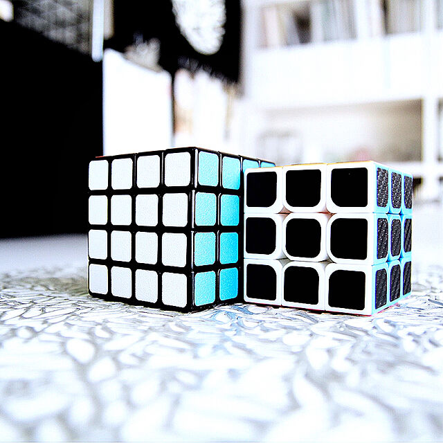 AYAのFAVNIC-FAVNIC 魔方 マジックキューブ 滑り止め 4x4 競技用 立体パズル 知育玩具 Magic Cube (4x4x4)の家具・インテリア写真