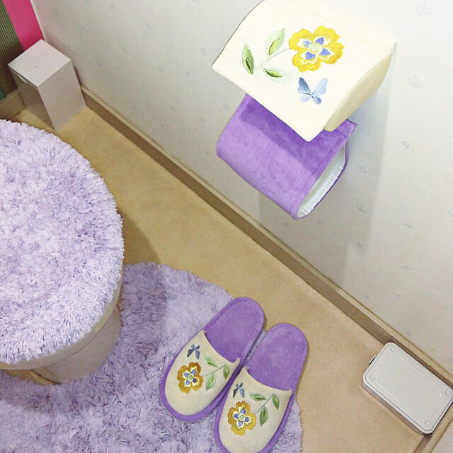 niko3の-トイレットペーパーホルダーカバー&スリッパセット"蝶々"の家具・インテリア写真