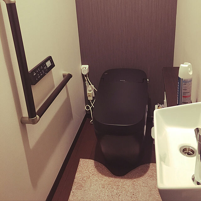 Madokaの-L-A35HC LIXIL(INAX) 狭小トイレ手洗い （角形） 壁排水/壁給水　送料無料の家具・インテリア写真
