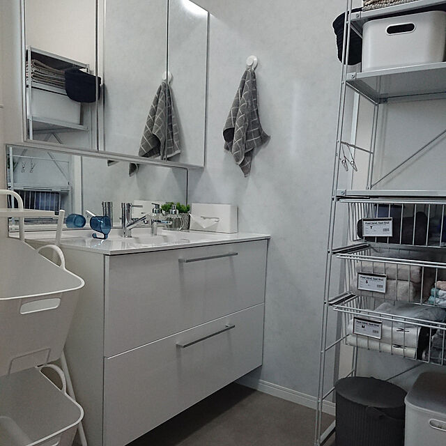 maikyのオカ-オカ(OKA) PLYS プリスベイス タンブラー 歯磨きコップ ブルー(水がきれる 自立)の家具・インテリア写真