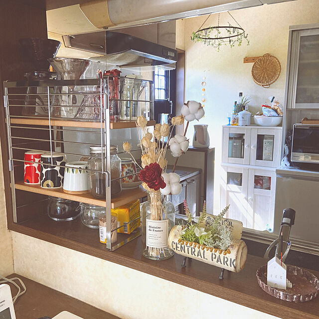 takako05の-【ベルメゾン】木棚の出窓シェルフ[日本製]の家具・インテリア写真