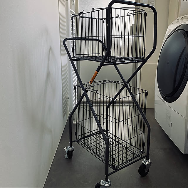 SLAの-ダルトン DULTON ランドリー トローリー グレー アイボリー LAUNDRY TROLLEY GRAY IVORY H20-0143IV H20-0143GY ランドリーラック ランドリーワゴン バスケットトローリー キャスター付 アメリカン ヴィンテージの家具・インテリア写真