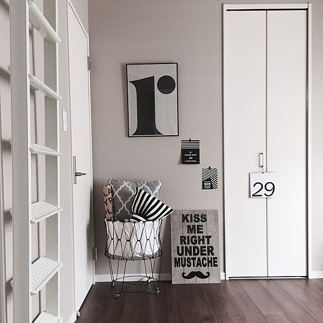Merrydayの-【生産終了・在庫限り】r アルファベットポスター A2 モノクロ　Playtype プレイタイプ　北欧 デンマークの家具・インテリア写真