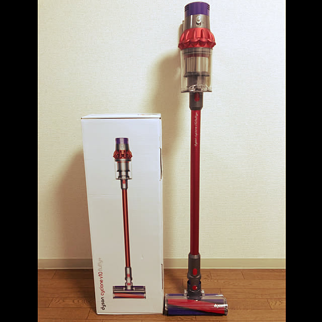 yunyunの-【数量限定】ダイソン Dyson Cyclone V10 Fluffy+ サイクロン式 コードレス掃除機 dyson SV12FFCOM 2018年モデルの家具・インテリア写真