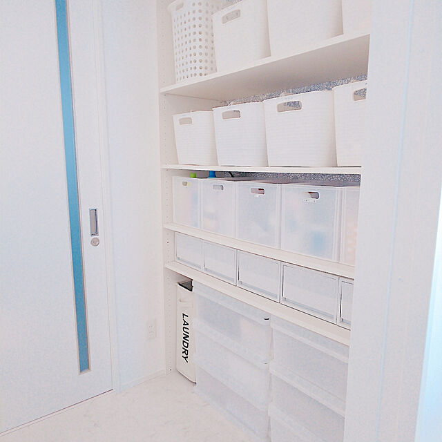 Yuzu-hiの無印良品-【無印良品 公式】ポリプロピレンケース・引き出し式・深型・ホワイトグレー （V）約幅26×奥37×高17．5cmの家具・インテリア写真