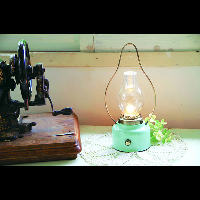 Ampouleのキシマ-テーブルランプ アロマランプ Flamme（フラム） アロマライト テーブルライト 調光 レトロ 照明 間接照明 アンティークの家具・インテリア写真