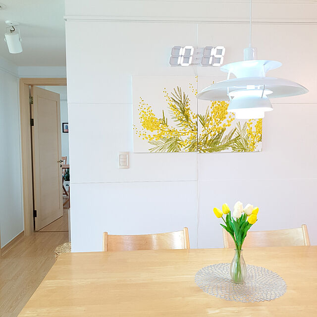 KAORIの-送料無料 LED時計 デジタル時計 インテリア 壁掛け時計 デジタル ウォールクロック 選べる2色 ホワイト ブラック LED Digital Numbers Wall Clock シンプル掛け時計 置き時計・掛け時計の家具・インテリア写真