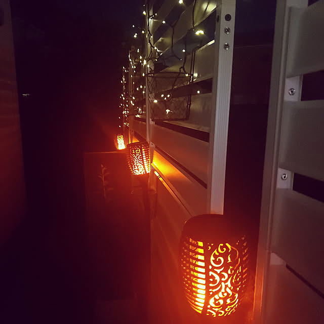 chihaの-【送料無料】ダイス(Dais) LEDソーラーライト ソーラートーチライト 夜間自動点灯　2本セット　コストコ costcoの家具・インテリア写真