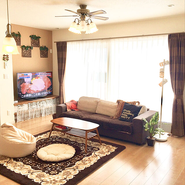 leikaのモリーナ-ビーズクッション Snowing 背もたれ 補充できる 日本製 [ブラウン] ソファーの家具・インテリア写真