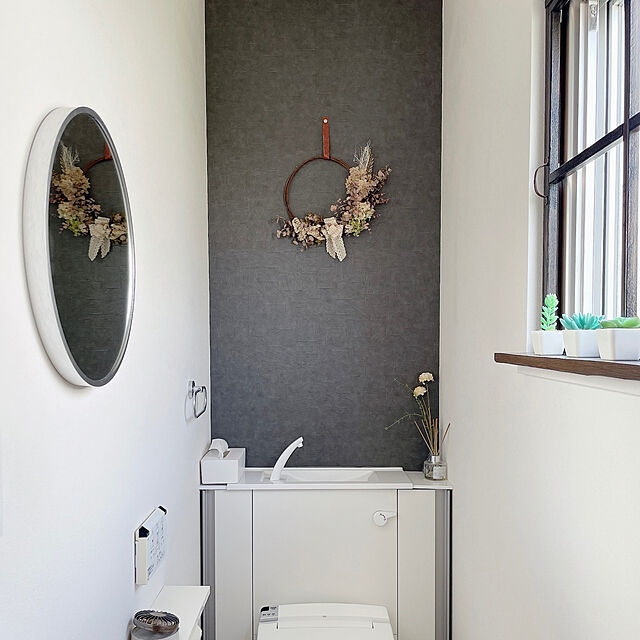 Miiの壁美人-壁美人 フック かべびじん 時計 白 静止荷重５Kg：2個入り 鏡 壁掛け フック 目立たないの家具・インテリア写真