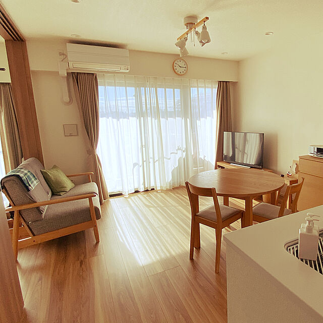 chinonのニトリ-布張り2人用ソファ(マイスBE/LBR) の家具・インテリア写真