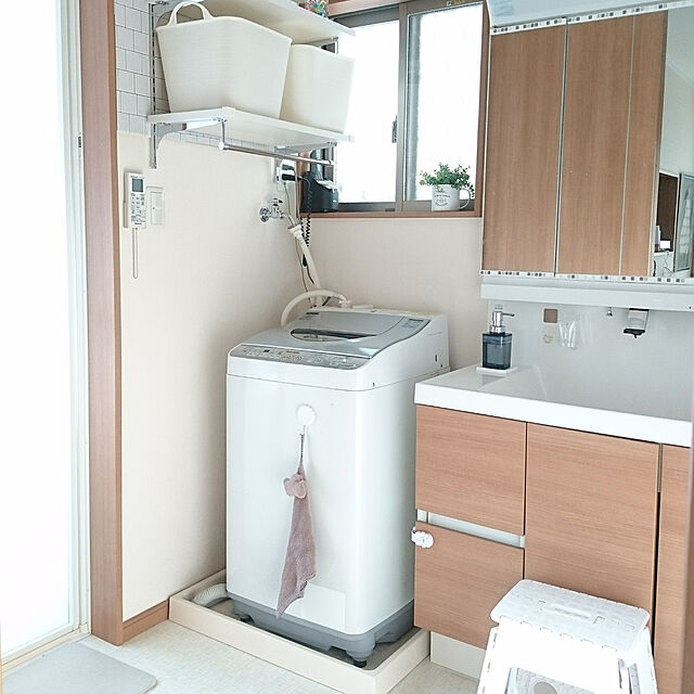 chii24のパナソニック(Panasonic)-南海プライウッド ランドリー可動棚 ランドリーラック 洗濯機収納 棚2段 ハンガーバー付き ホワイト 幅60cm LT2P-CW-Aの家具・インテリア写真