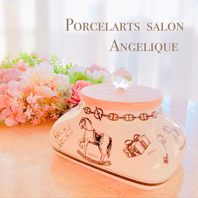 写真付きレビュー イデアコ Mochi モチ Ideaco おしゃれ かわいい ウェットティッシュケース ウェットティッシュ アルコール ティッシュ 除菌ティッシュ 除菌 おしりふき ディスペンサー ベビー用品 収納 容器 小物入れ インテリア 陶器 木 雑貨 北欧 ホワイトの