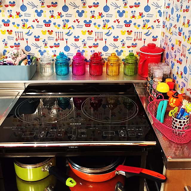 ponsの-ガラスキャニスター 　キャンディーポット 「レッド」の家具・インテリア写真