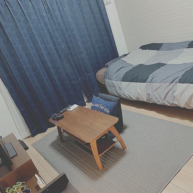 misamaのニトリ-折りたためる突き板棚付きテーブル(ウォールナット) の家具・インテリア写真