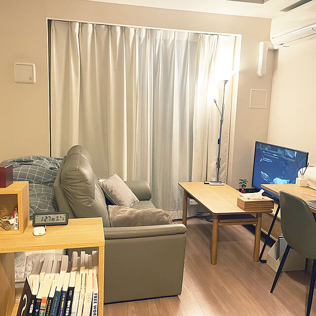 yoonのニトリ-2人用本革ソファ(ナルタKD BE) の家具・インテリア写真