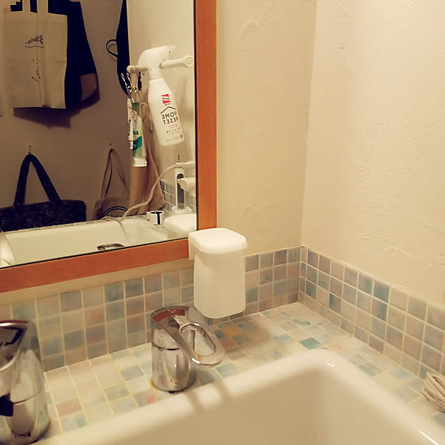 __om.houseのDGMY_JP-歯ブラシカップ 歯磨きコップ 磁気 壁掛け浴室マウスウォッシュカップ 歯ブラシマウスウォッシュカップ (ホワイト)の家具・インテリア写真