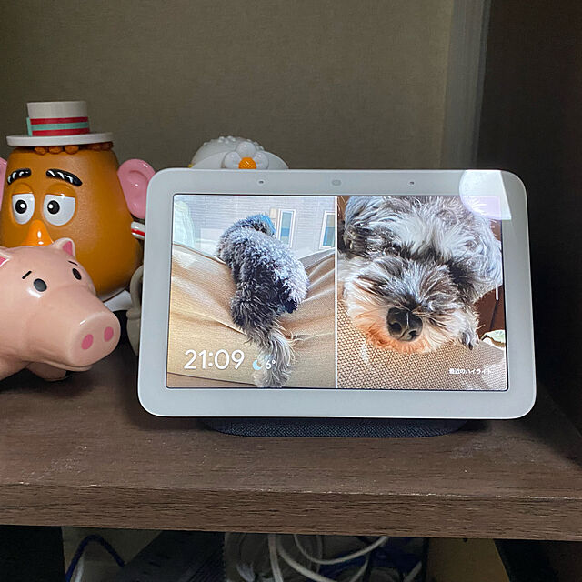 yuuyuの-ラッピング指定可 Google グーグル Google Nest Hub 第2世代 スマートホームディスプレイ chalk GA01331-JP [Bluetooth対応] チョーク 白 ネストハブ 即納 送料無料 プレゼント あす楽の家具・インテリア写真