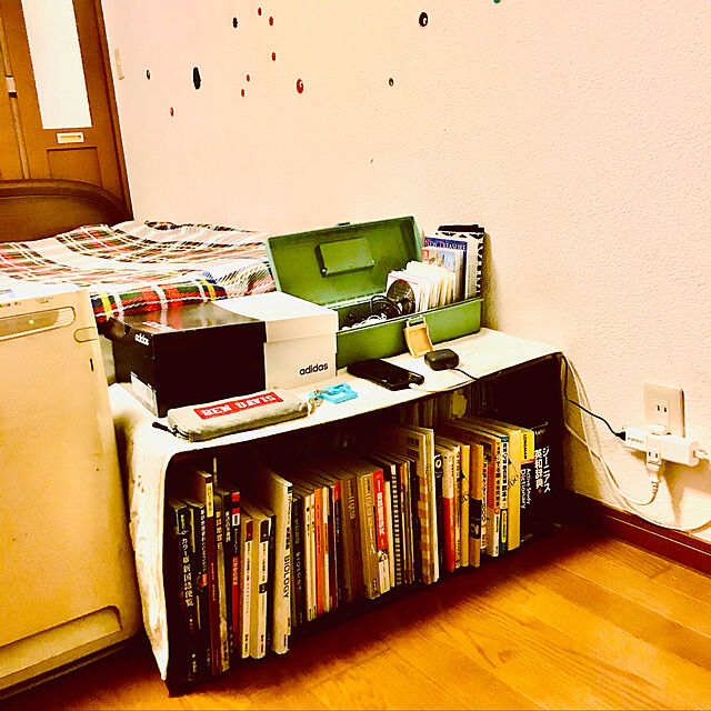 ryomamaのヤザワコーポレーション-ヤザワ　極小コーナータップ　４個口　コンパクトでスペースを気にせず配線可能　Ｙ０２ＣＭ４００ＷＨの家具・インテリア写真