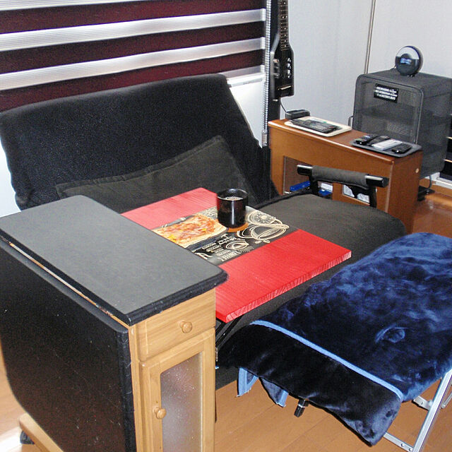 shousuke9999のタマリビング-キャスター付きソファベッド ビータアクティブ ブラック色の家具・インテリア写真