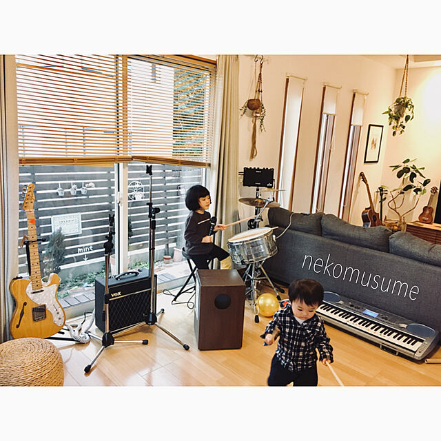 nekomusumeの-Roland MOBILE AC ギターアンプ アコースティックギター用 ステレオミニアンプ ローランドの家具・インテリア写真