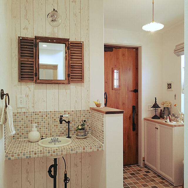 mariの-640611 お洒落な真鍮製タオル掛け・タオルリングS（アンティークブラス）｜アンティーク調ダークブラウンの家具・インテリア写真