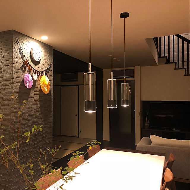 YAYOIのコイズミ照明-コイズミ照明 ペンダントライト プラグ クロムメッキ黒色塗装 AP40506Lの家具・インテリア写真