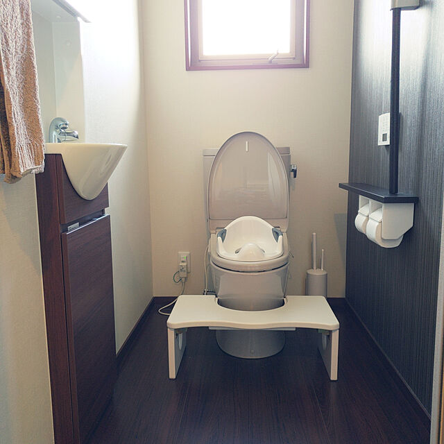 springmanのマーナ-マーナ (marna) 2in1 トイレブラシ 収納 ケース付き (大きいブラシ と ミニブラシ/ホワイト) トイレ掃除 ブラシ トイレ用ブラシ W078Wの家具・インテリア写真