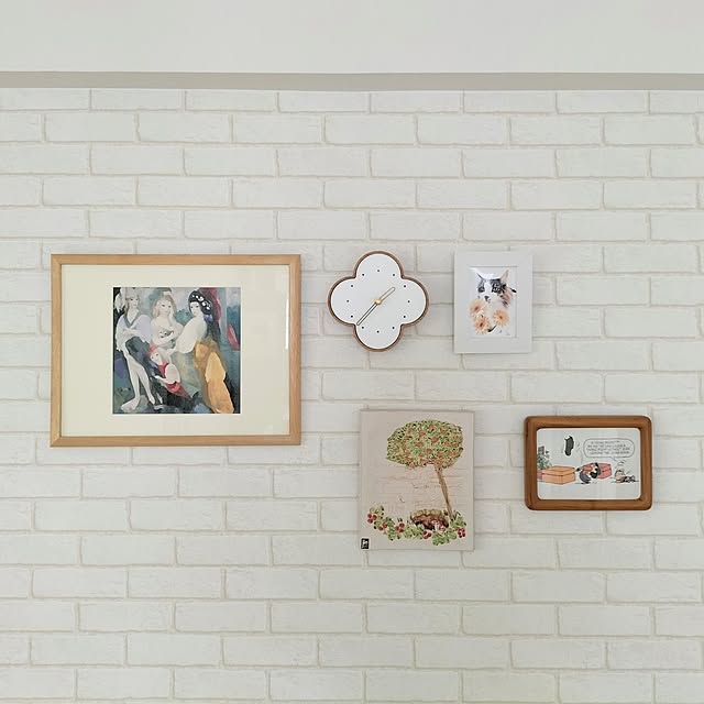 MichelinAyakaの-四葉の時計シリーズ　M　くるみ｜白の家具・インテリア写真