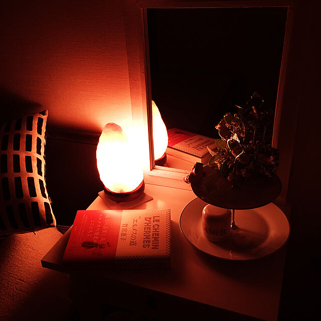 HKSの-Homankit ヒマラヤ岩塩ランプ 2～3kg 空気浄化と癒しの灯り ソルトランプ 天然塩製の家具・インテリア写真