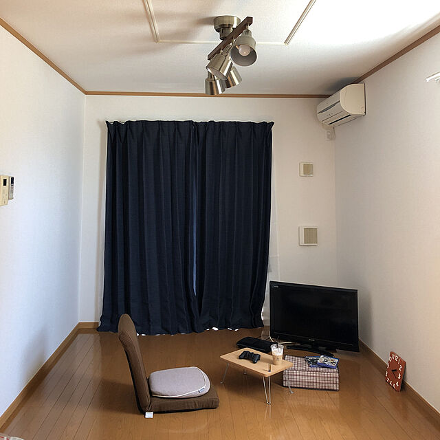 bellのニトリ-遮光1級・遮熱・防炎カーテン(ファイン ネイビー 100X210X2) の家具・インテリア写真