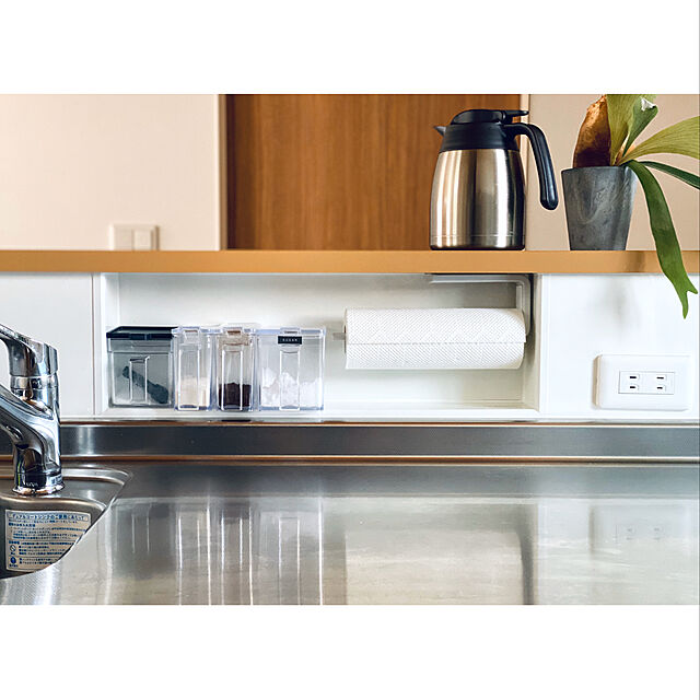 kojikoのオカ-プリスベイス キッチンペーパーホルダー ホワイト オカ PLYS base 白 プリスベース ベースの家具・インテリア写真