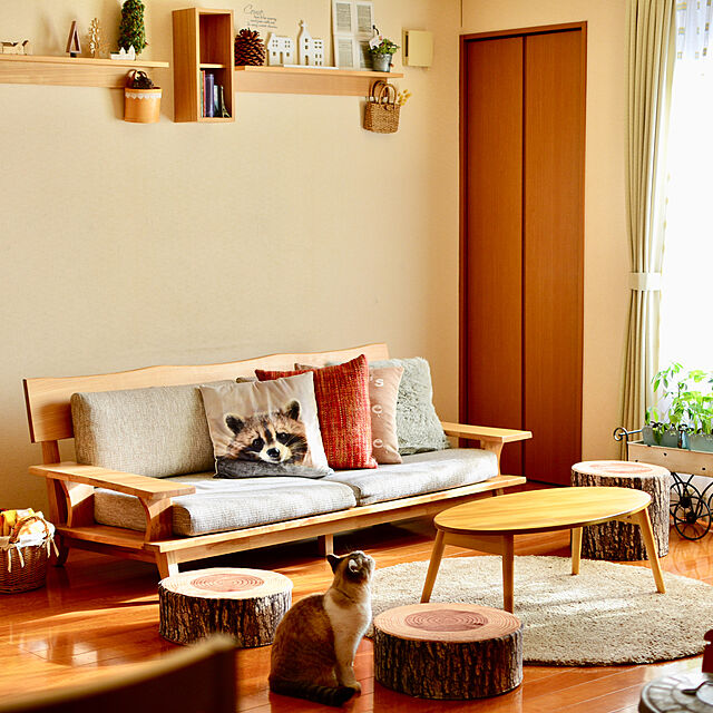 mckのニトリ-クッションカバー(IN タイダイ RE T) の家具・インテリア写真