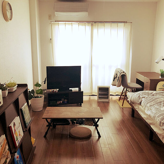 omuの不二貿易-コンセント付きドレッサーデスクの家具・インテリア写真