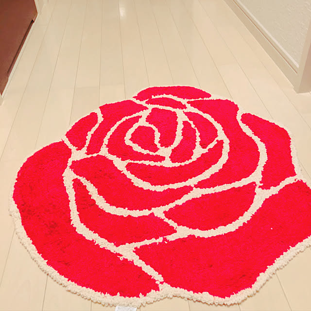 kaoriの-【送料無料】『ROSA ローザ フロアマット 60cm×60cm』【室内用マット 玄関マット お花 キッチンマット バスマット バラ 薔薇 ローズ 雑貨】【smtb-KD】の家具・インテリア写真