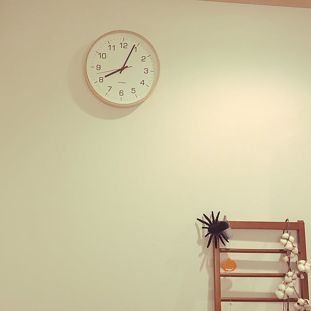 bingonoの-加藤木工 カトモク 掛け時計 KATOMOKU plywood wall clock 4 L ナチュラル 掛時計 木製 電波時計 スイープムーブメント 日本製 KM-61NRC 壁掛け 壁掛け時計 音がしない 静か 静音 大きい リビング 子供部屋 寝室の家具・インテリア写真