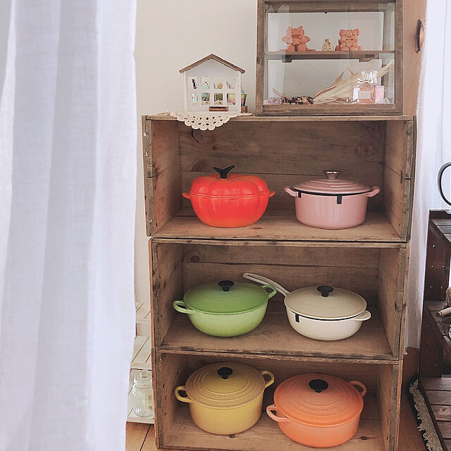renrenの-【送料無料】ル・クルーゼ(Le Creuset) 鋳物 ホーロー 鍋 マルミット 22 cm オレンジ ガス IH オーブン 対応の家具・インテリア写真