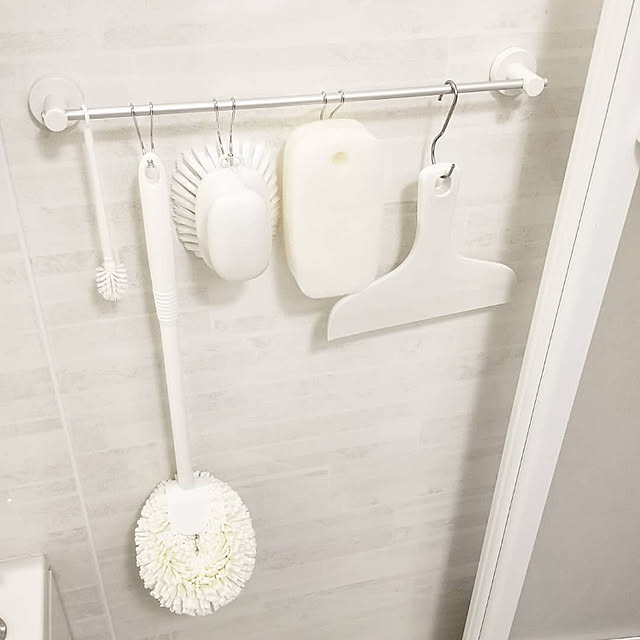 Miyoのマーナ-マーナ お風呂のスリッパ 【ホワイト】 W608W軽くてやわらかく履きやすい浴室用スリッパの家具・インテリア写真